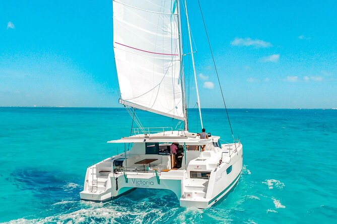Private Luxury Catamaran Cancun to Isla Mujeres | For up to 30 pp - The open bar and what is actually included