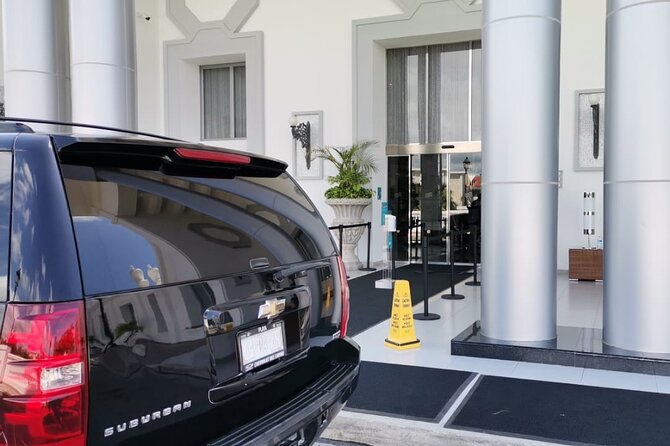 Private luxury transportation from CUN Airport to Playa del Carmen - Who will get the most value
