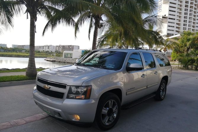 Private luxury transportation from CUN Airport to Puerto Morelos - A simple ride from Cancun Airport to Puerto Morelos