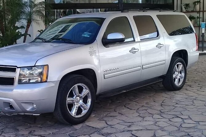 Private luxury transportation from CUN Airport to Puerto Morelos - Who will get the most from this transfer