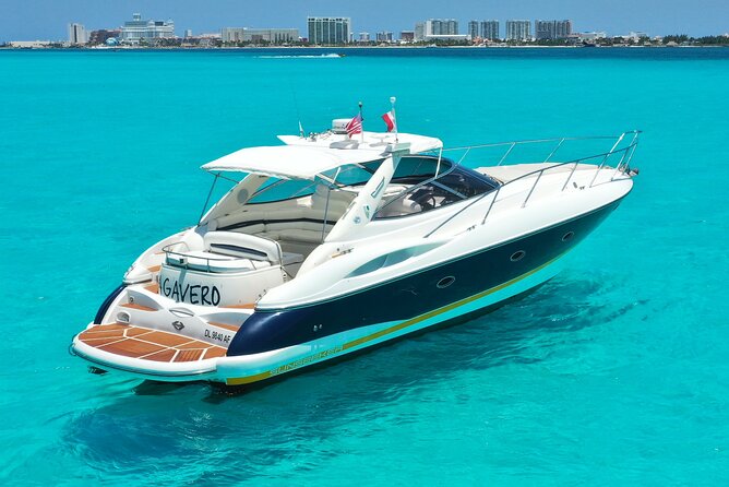 Private Premium Yacht 46FT Rental in Cancún - Drinks, lunch, and what to pack