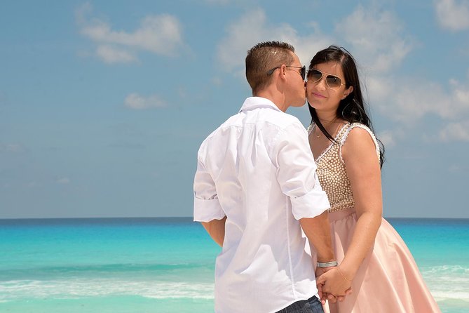 Private Professional Photography Session in Cancun - Edited photos and choosing the right package