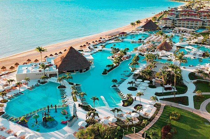 Private Shuttle in Cancun Airport and Moon Palace Sunrise - Who Should Book This Transfer
