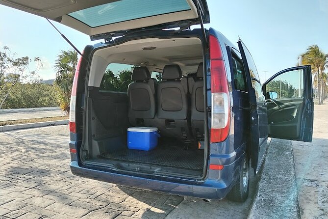 Private shuttle service to Cancun Airport, from hotel or lodging - The service record is useful, but not spotless