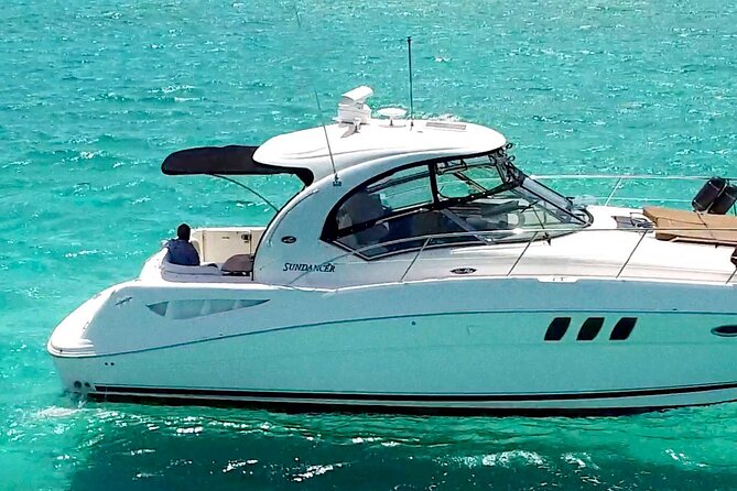 Private Tour of Cancun to Isla Mujeres by 45-foot Yacht. - What the crew does well, and where to be realistic