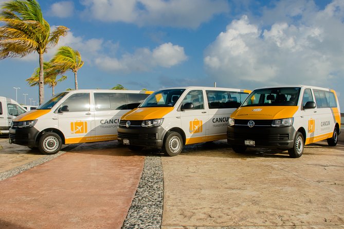 Private Transfer from Cancun Airport to Boulevard Kukulcan - Meeting the representative outside the terminal