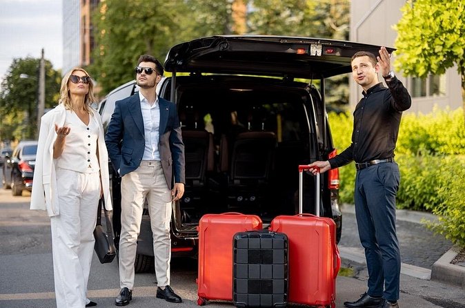 Private Transfer to and from CUN Cancun International Airport - Support when plans change
