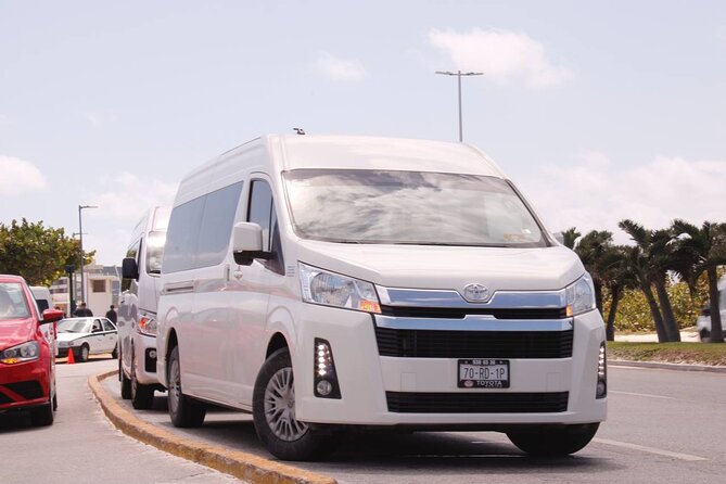 Private transfer to Cancun Airport to Hotel Zone - What arrival pickup should feel like