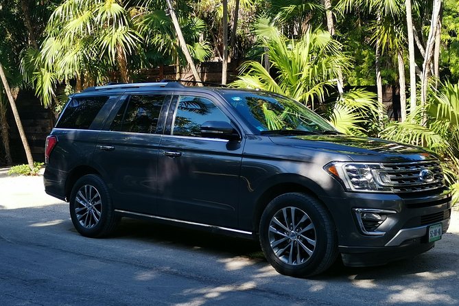 Private Transportation Deluxe Van - A private start after Cancun airport