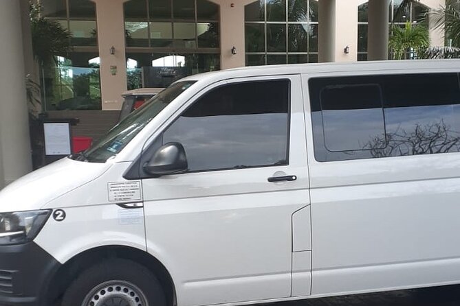 Private transportation from CUN Airport to Puerto Aventuras and Akumal - Air-conditioning is included, water is not