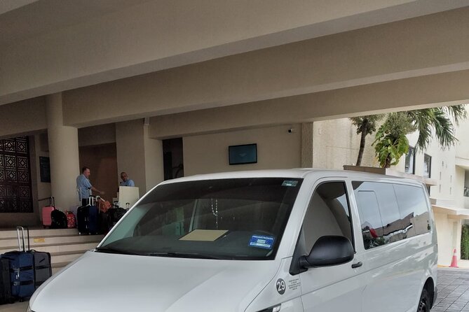 Private Transportation from the Airport to the Cancun hotel zone - Key points at a glance