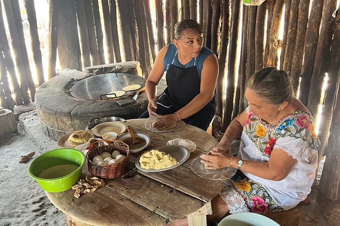 Private VW Beetle Tour to Chichen Itza, Cenote & Valladolid - Lunch in Kaua, with room for real local food