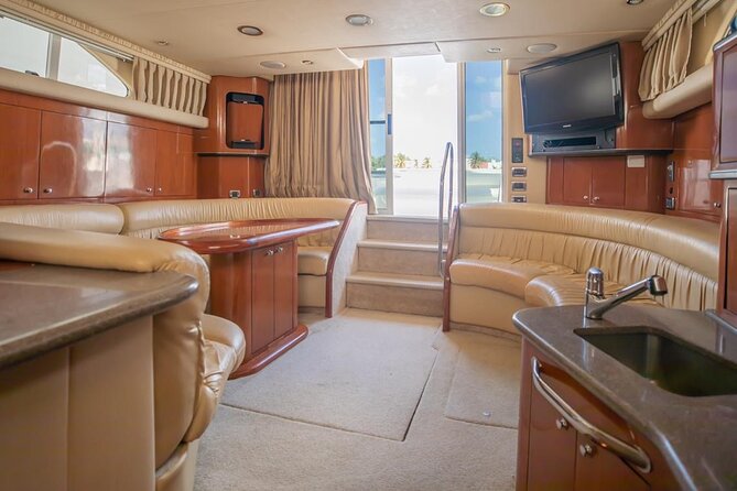 Private Yacht - 46 ft SeaRay Cancun Bay Snorkel 23P4 - Snorkeling, swimming, and time at anchor