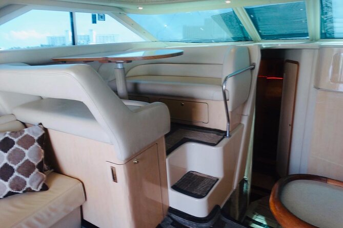 Rent a Private 46ft Yacht in Cancun - Food, drinks, music, and the true cost