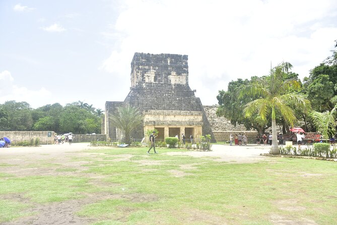 Riviera Maya Tour: Chichen Itza & Ik Kil + Hubiku Cenotes - Group size, guide quality, and the real tradeoff