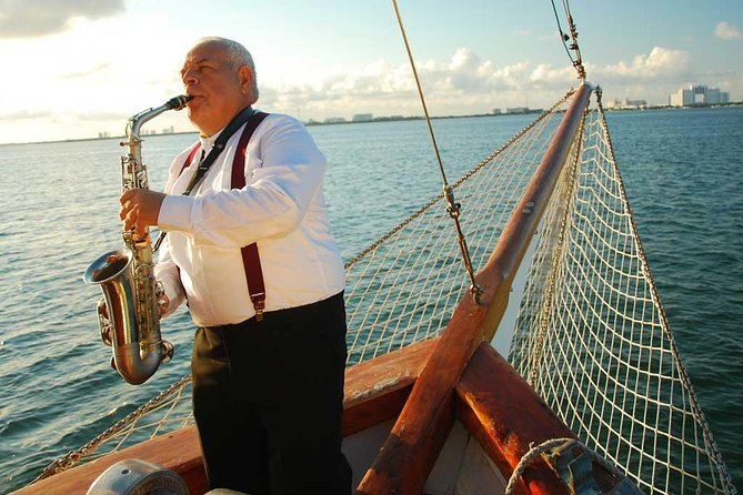 Romantic Dinner on a Spanish Galeon in Cancun - Leaving Marina Aquatours for the lagoon