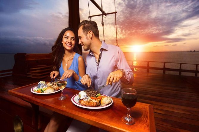 Romantic Dinner on a Spanish Galeon in Cancun - Two and a half hours on Nichupte Lagoon