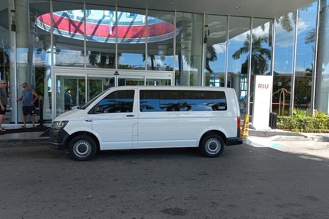 Round Trip Private Transfer from Cancun Airport - Playa de Carmen - Meeting your driver at Cancun Airport