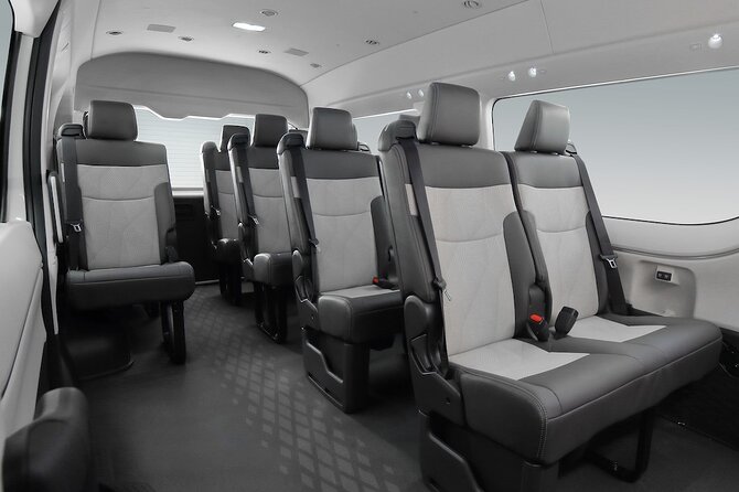 Round Trip Private Transportation from Cancun Airport up 4 People - A private arrival without airport guesswork
