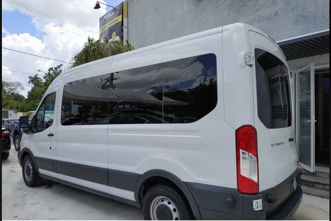Round trip transfer (Cancun area) - Why a private vehicle can be worth $135