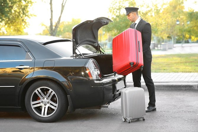 Roundtrip Private Transfer from Cancun Airport (CUN) - Waiting time, flight delays, and airport realities