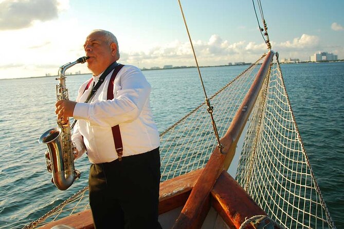 Sail Under Light of the Moon & Enjoy a Romantic Dinner in Spanish Galleon - Who will enjoy this cruise most?