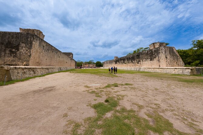 Small Group Tour to Chichen Itza, Cenote and Coba from Cancun - Carmen, Sergio, and the value of guided touring