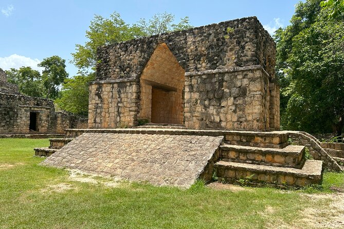 Small Group Tour to Chichen Itza, Cenote and Ekbalam from Cancun - Swimming inside Cenote Hubiku