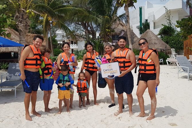Snorkeling tour Express in Cancun with Certified Guide - Getting equipped on the beach