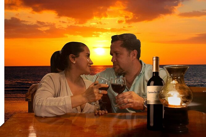 Spanish Galleon - Romantic Lobster Dinner Cruise & Live Saxophone - Who Will Enjoy This Cancun Date Night?