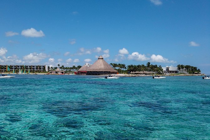 Speedboat and snorkel tour: Single Passenger Boat - Taking the wheel in Cancun’s Hotel Zone