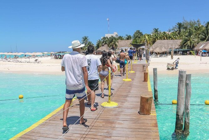 Splendid Isla Mujeres Catamaran: drinks and fun all day! - What the 36 dollar price really covers