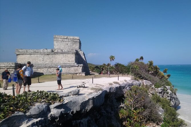Swim with turtles + snorkelling + archaeological zone of Tulúm + cenote - Who will enjoy this day most?