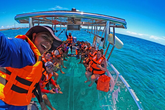Tour Isla Mujeres excursion in Collective Transparent Boat - Seeing Isla Mujeres through a transparent boat