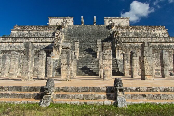 Tour to Chichen Itza-Tickets, food and cenote - The long ride from Cancun to Yucatan