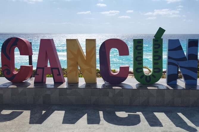Transfer from Cancun airport to Cancun hotel zone 1 to 8 people - Price, timing, and the real value