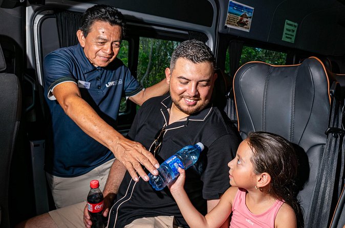 Transporte Privado del aeropuerto de Cancún a Cancún o Riviera - Who should book this transfer