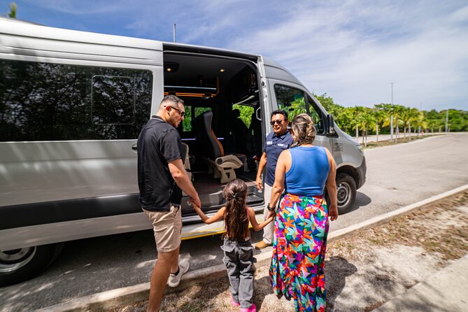 Transporte Privado del aeropuerto de Cancún a Cancún o Riviera - Departure pickup from your hotel lobby