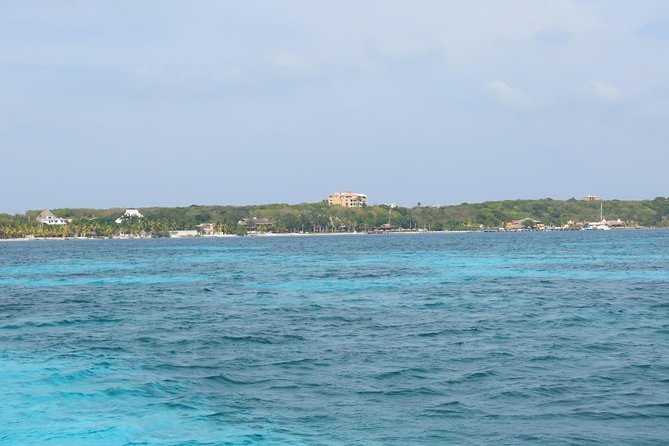 Trimaran La Lupita,Sail Away to Isla Mujeres from Cancun - The basic shape of the Cancun sailing day