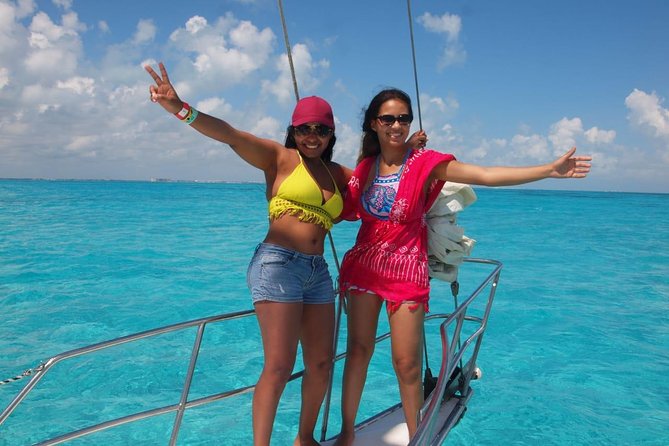 Trimaran La Lupita,Sail Away to Isla Mujeres from Cancun - Lunch and the beach stop
