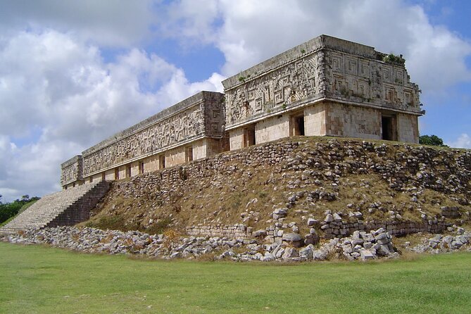 Trip to Uxmal, Hacienda Yoxcopoil & Chocolate Museum from Mérida - Guides can make or break the English experience