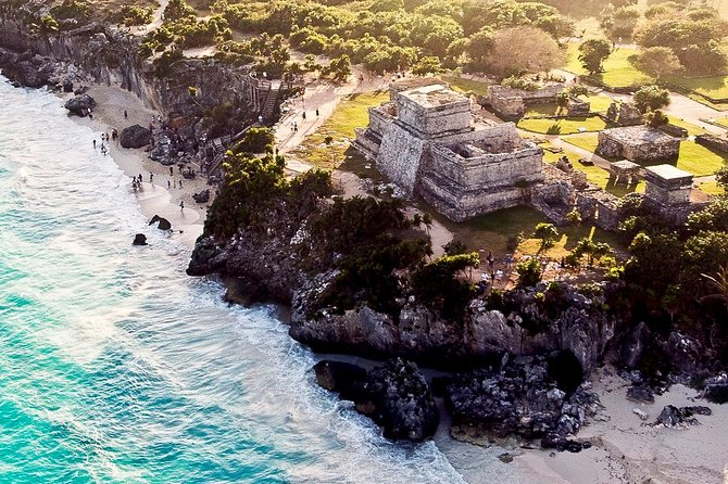 Tulum and 3 more places with this Full Day for only one price! - Tulum’s sea view comes first