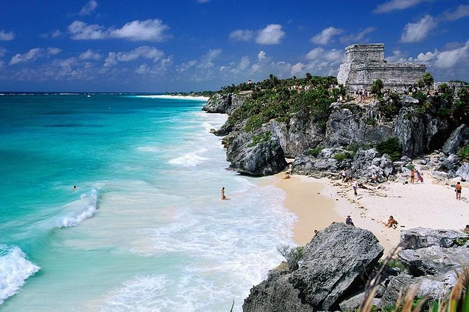 Tulum Mayan Ruins Express - Walking through the Temple of the Frescoes
