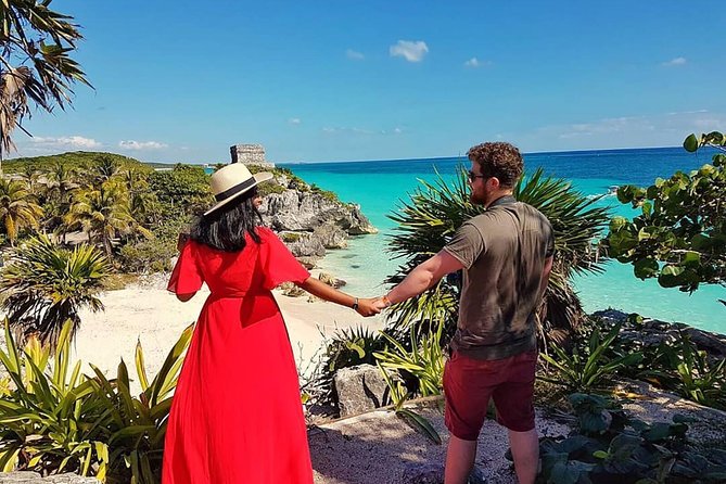 Tulum Ruins 4 Cenotes & Giant Sculpture - The Come into Light sculpture: famous, photogenic, and brief