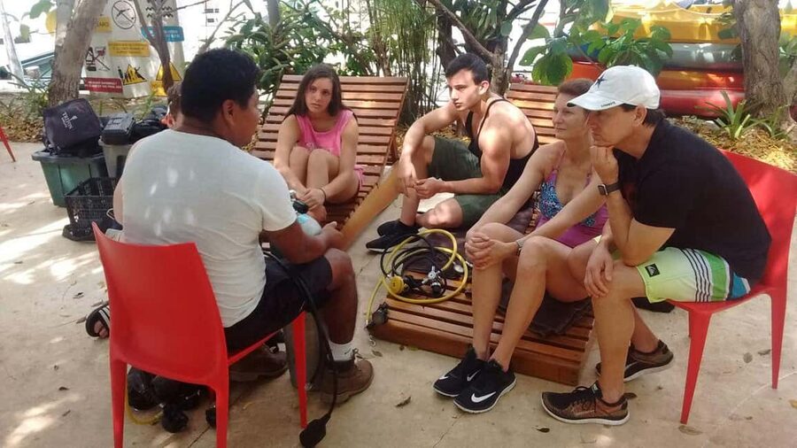 Underwater Museum Musa : SCUBA DIVING FOR BEGINNERS - Health rules and what to bring