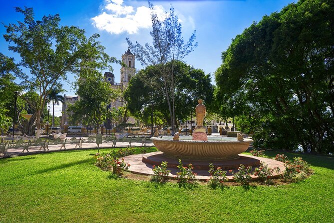 Visit Chichén Itzá and discover a real Cenote and Valladolid. Transport included - Sales stops, tipping, and extra costs