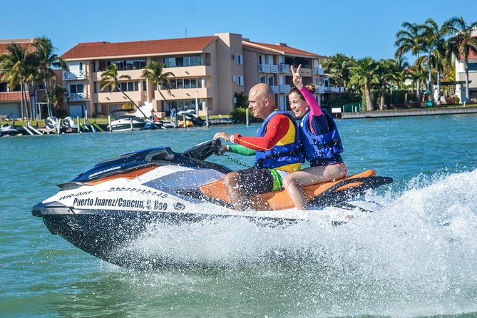 Waverunners Rentals in Cancun - What the 30-minute session feels like