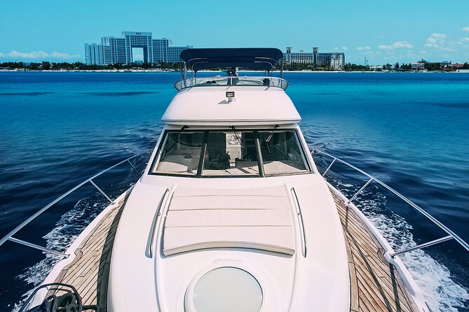Yacht Meridian 40FT Best Private Rental in Cancun - Price, group size, and the extra marina charge