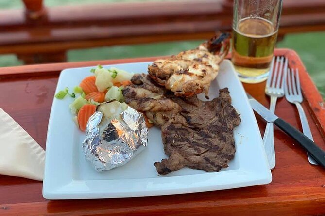 Your Romantic Dinner in Cancun, includes national open bar and live music - Sunset sailing on Nichupte Lagoon
